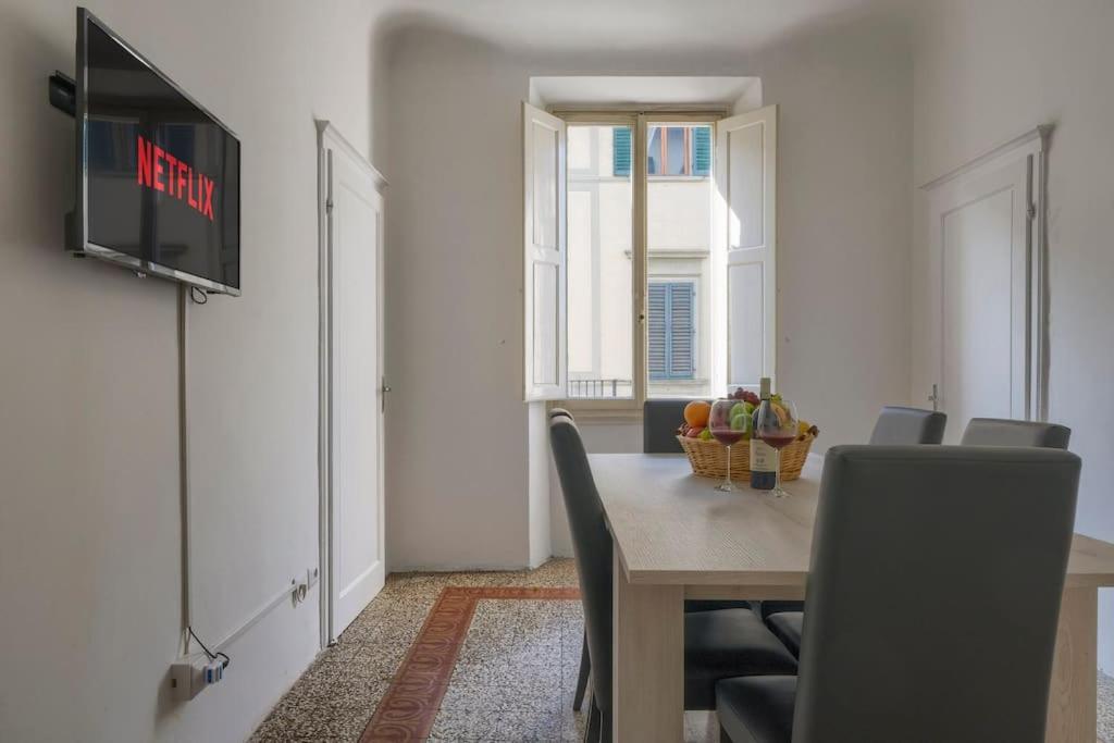 Appartamento Nel Cuore Di Firenze + Wifi+Aria Condizionata +Netflix Extérieur photo