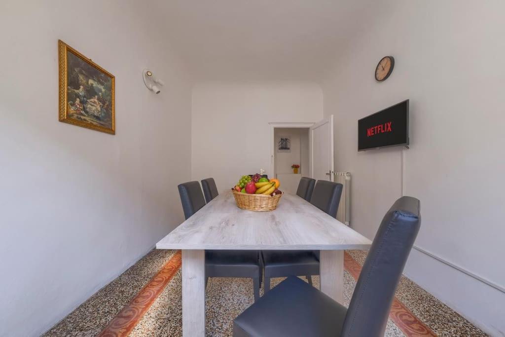 Appartamento Nel Cuore Di Firenze + Wifi+Aria Condizionata +Netflix Extérieur photo